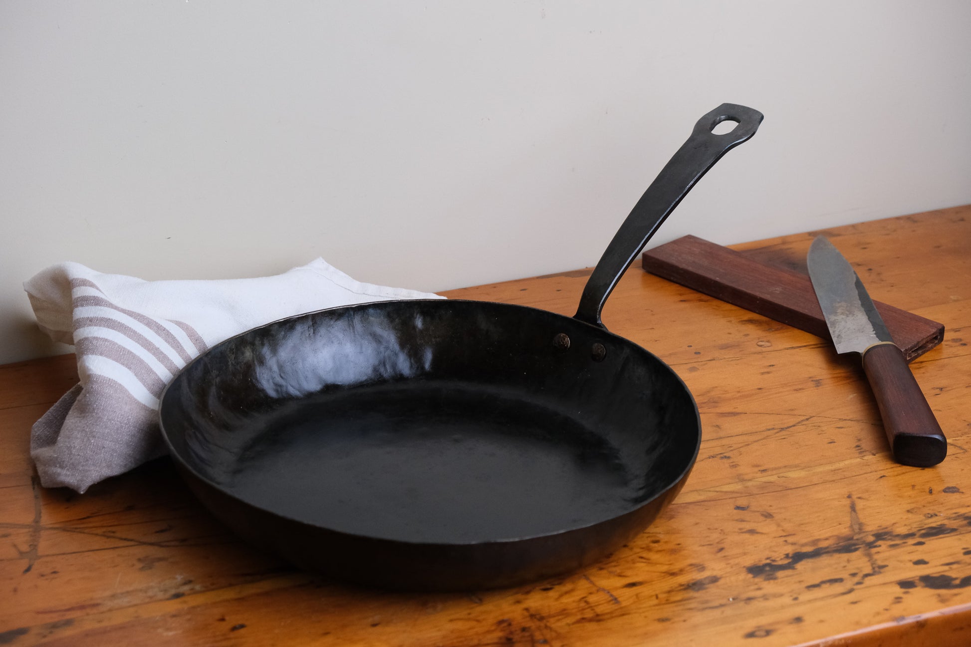 Large skillet – The Solo Blacksmith